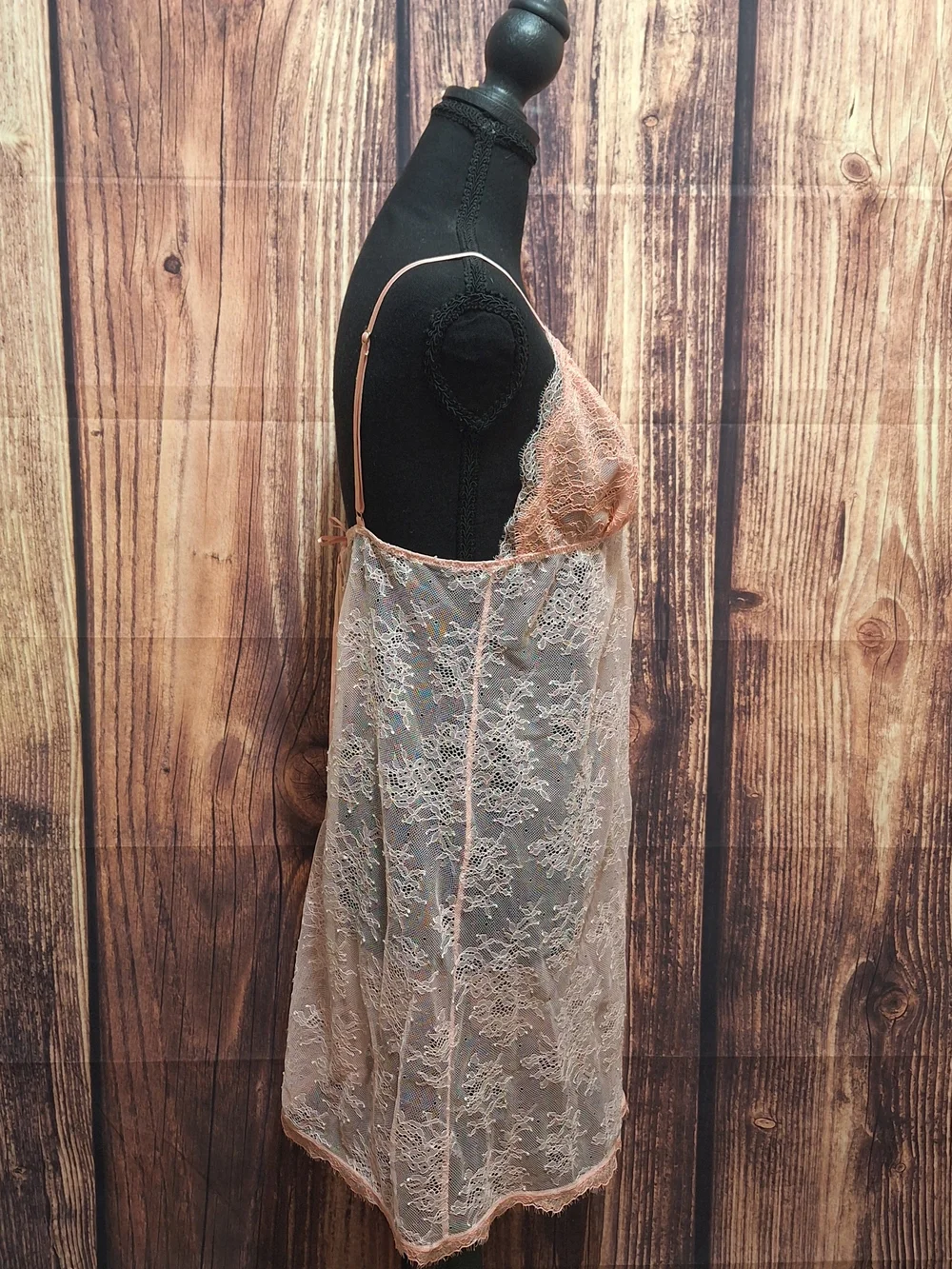 Victoria's Secret Peach Lace Sheer Chemise Slip Womens Size Large. - Picture 4 of 7